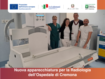 l'equipe della radiologia con la nuova apparecchiatura acquistata con i fondi PNRR