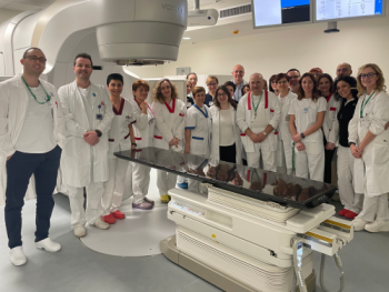 Equipe di radiologia con il terzo acceleratore lineare
