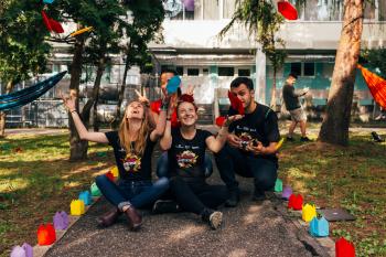 foto di un gruppo di persone