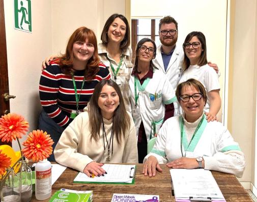 foto degli operatori del consultorio di casalmaggiore durante l'evento
