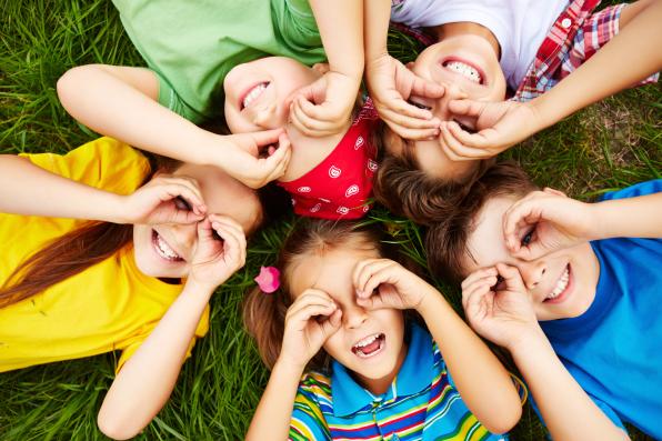 foto con dei bambini